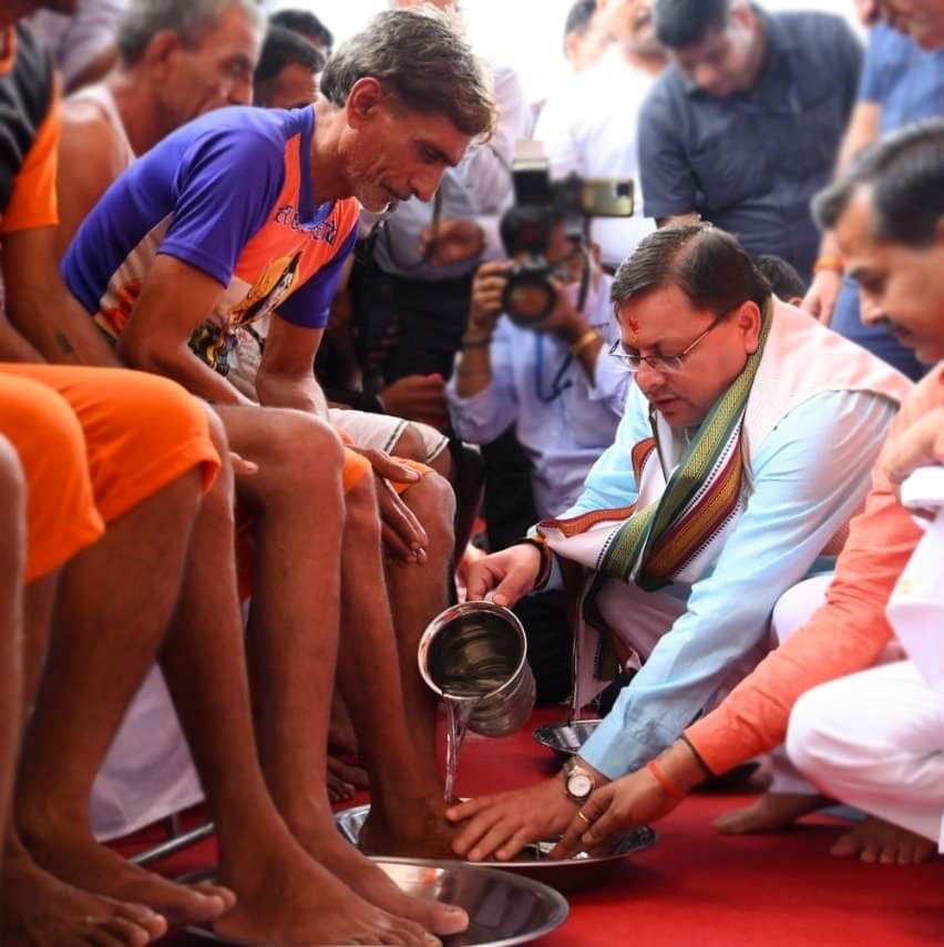 उत्तराखंड में ये एक नयी पहल की शुरूवात, सीएम धामी ने कुछ ऐसे किया कावड़ियों का स्वागत