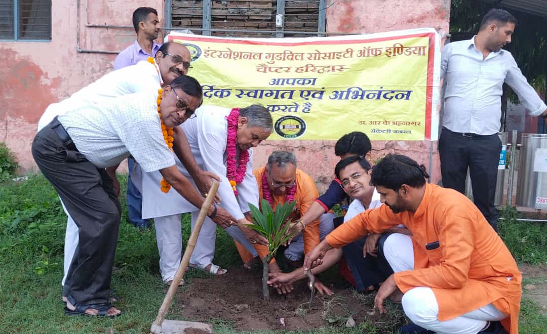 निजी भूमि पर खड़े पेड़ काटने के प्रस्तावित संशोधन पर पुनर्विचार आवश्यक, प्रकृति हमारी माँ है और उसके बिना हमारा अस्तित्व सम्भव नहीं: डॉ सुनील कुमार बत्रा।