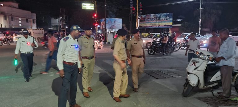 उत्तराखंड में देहरादून एसएसपी की थाना प्रभारियों क़ो सख्त चेतावनी, हुई लापरवाही तो कठोर कार्यवाई के लिए रहें तैयार।