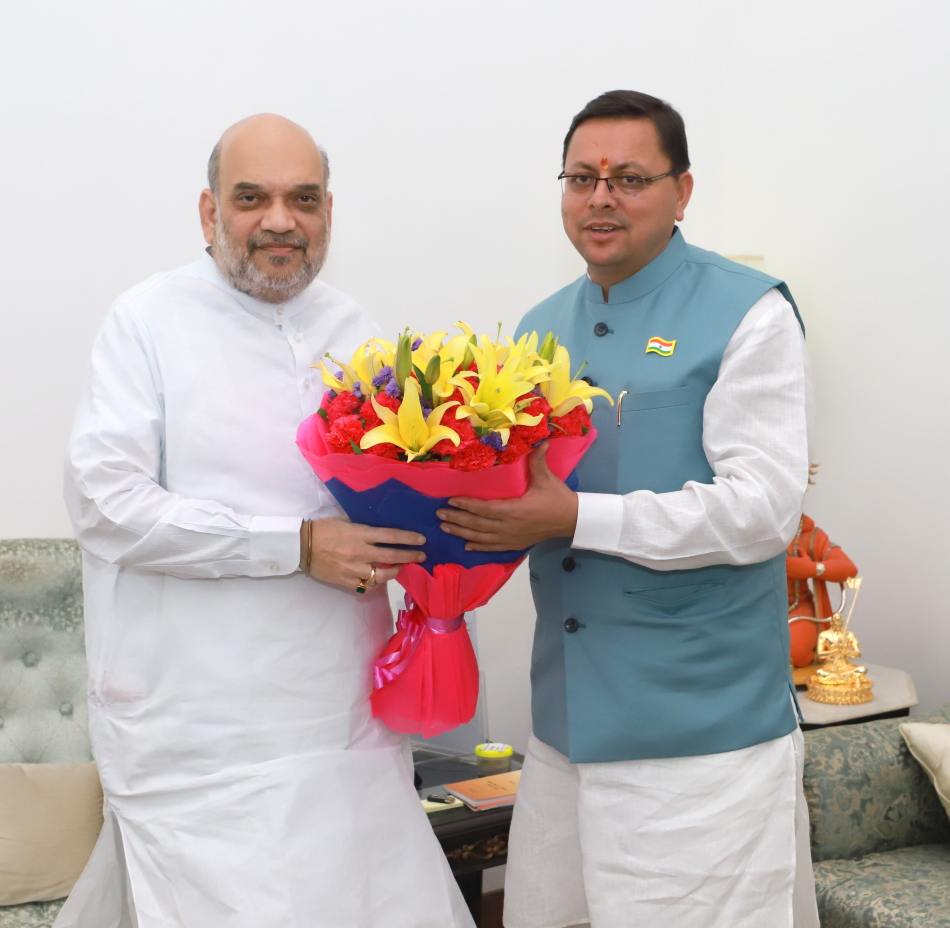 उत्तराखंड के मुख्यमंत्री पुष्कर सिंह धामी ने केन्द्रीय गृह एवं सहकारिता मंत्री  अमित शाह से की मुलाक़ात, इन मुद्दों पर की बात।