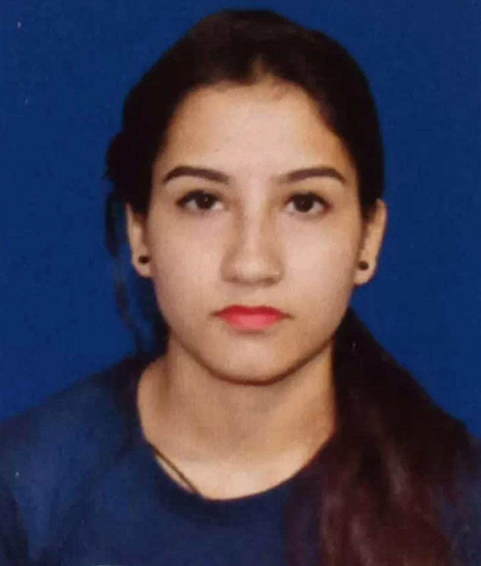 उत्तराखंड में अंकिता भंडारी के गायब होने का मामला, पौड़ी पुलिस ने बीजेपी नेता के बेटे समेत 3 किए गिरफ्तार, सीएम धामी ने सख्त कार्यवाई के दिए निर्देश।