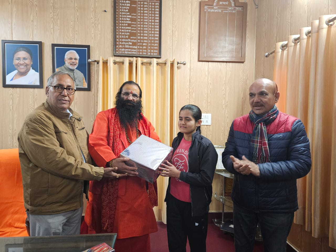 उत्तराखंड में आज यहाँ युवा महोत्सव में छाये एस.एम.जे.एन. के युवा।