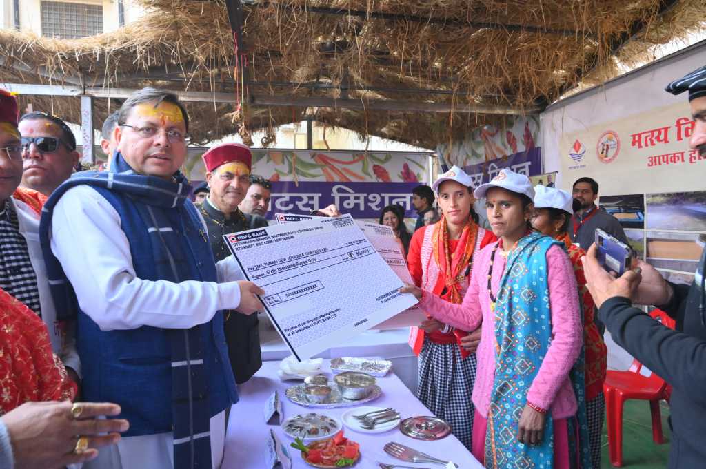 उत्तराखंड में दीदी-भुलियों को आत्मनिर्भर व सशक्त बनाने के लिए धामी सरकार का ये है प्लान, सीएम धामी ने ये बताया।