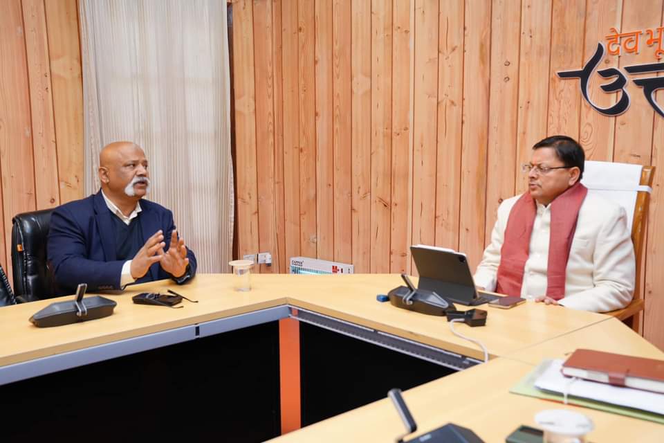 उत्तराखंड में हल्द्वानी उपद्रव को लेकर मुख्यमंत्री पुष्कर सिंह धामी ने अधिकारियों के साथ की महत्वपूर्ण बैठक दिए कठोरतम कार्यवाई के निर्देश।