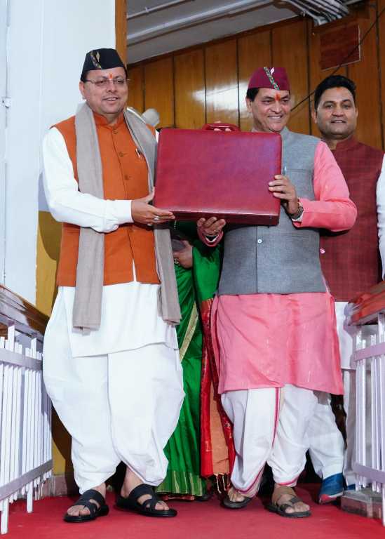 उत्तराखंड में अब धामी सरकार ने इन वर्गों के लिए खोला पिटारा, युवा कल्याण पर 1679 करोड़ होंगे खर्च; नहीं होगी पैसो की कमी।
