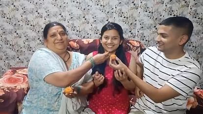 उत्तराखंड की अंजू भट्ट ने पास की सिविल सेवा परीक्षा, घर पर की तैयारी, चौथे प्रयास में पाई सफलता