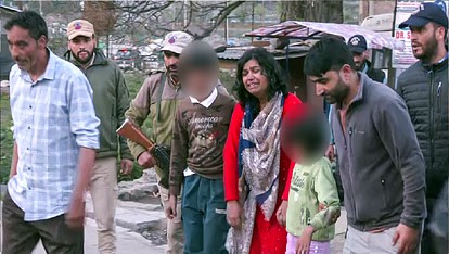 उत्तराखंड के टिहरी निवासी केशर सिंह बिष्ट ने सोशल मीडिया पर बयां की खुद के और परिचितों के कश्मीर टूर प्लान और भविष्य की दिशा, 25 साल में 227 लोगों की जान ले चुके हैं आतंकी।