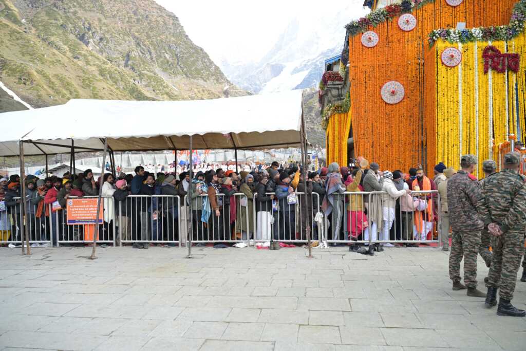 उत्तराखंड के केदारनाथ में लगा बाबा के भक्तों का तांता, दो दिनों में ही श्रद्धालुओं का आंकड़ा पहुंचा 55 हजार के पार।