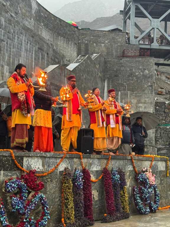 उत्तराखंड में श्री केदारनाथ धाम यात्रा 2025 श्री केदारनाथ धाम में 2013 के बाद से मंदाकिनी – श्री गंगा आरती हुई शुरू।