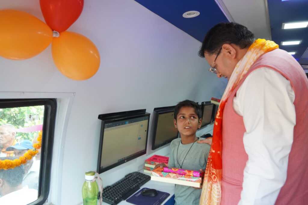 उत्तराखंड में मुख्यमंत्री धामी ने जनपद विकास हेतु 18 योजनाओं (लागत 11365.11 लाख) का किया लोकार्पण तथा शिलान्यास।