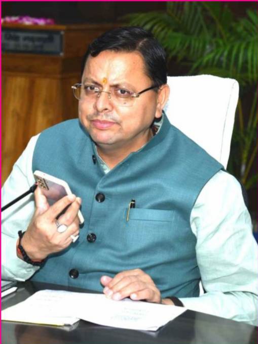 उत्तराखंड के नैनीताल में पीड़िता के परिजनों से सीएम धामी ने की फोन पर बात, हर संभव मदद का दिया आश्वासन।
