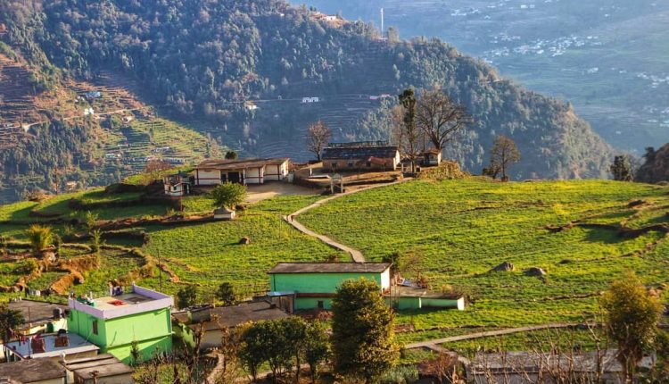 उत्तराखंड में यहाँ जांच करने पहुंची विजिलेंस, नगर निगम में घंटों खंगाले दस्तावेज, पटवारी से भी पूछताछ।