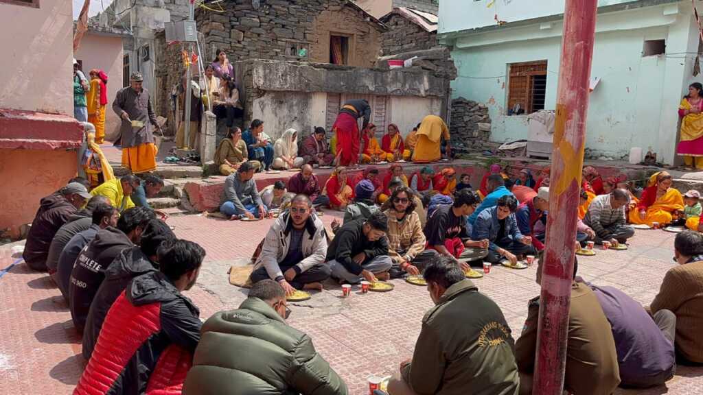 उत्तराखंड में श्री कुबेर जी ज्यैष्ठ पूजा ,श्री बदरीनाथ धाम से कुशल क्षेम जानने बामणी पहुंचे श्री कुबेर जी।