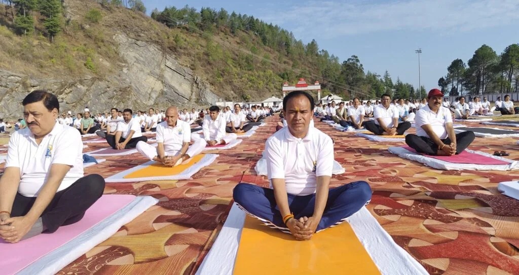 उत्तराखंड में योग दिवस पर गैरसैंण रहेंगे कैबिनेट मंत्री डॉ. धन सिंह , भराड़ीसैण में आयोजित प्रदेश स्तरीय योग कार्यक्रम में करेंगे प्रतिभाग।