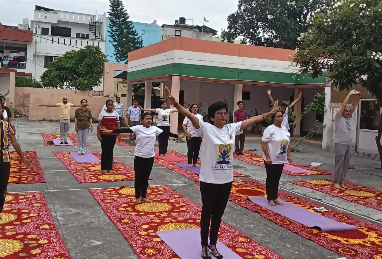 निरोगी जीवन के लिए योग तथा सशक्त देश के लिए वोट :-प्रो सुनील बत्रा।