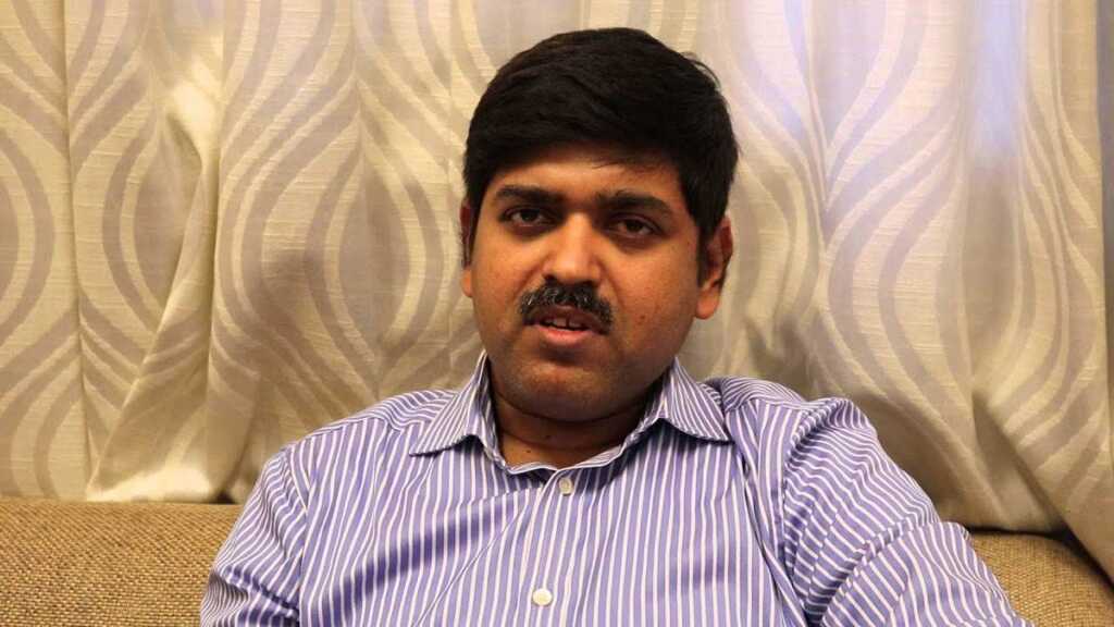 उत्तराखंड में इस आईएएस की फोटो लगाकर ठग मांग रहें पैसे, IAS ने मामला संज्ञान मे आते ही देहरादून SSP से की कार्यवाई की मांग।