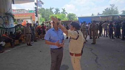 उत्तराखंड में यहाँ कांवड़ यात्रा पर डीजे की प्रतिस्पर्धा में अश्लील इशारे से विवाद, दरोगा घायल, किन्नर समेत चार गिरफ्तार।