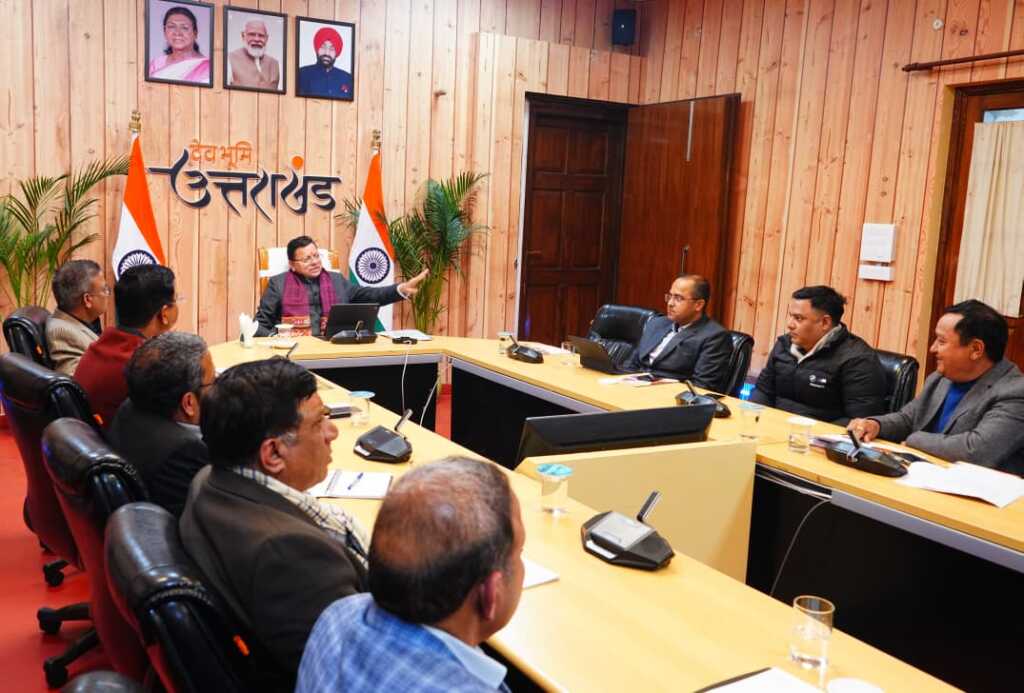 उत्तराखंड में शीतकालीन पर्यटन को नई रफ्तार: सीएम धामी ने स्नो लेपर्ड साइटिंग, हेली-स्कीइंग और हिमालयन कार रैली शुरू करने के दिए निर्देश।