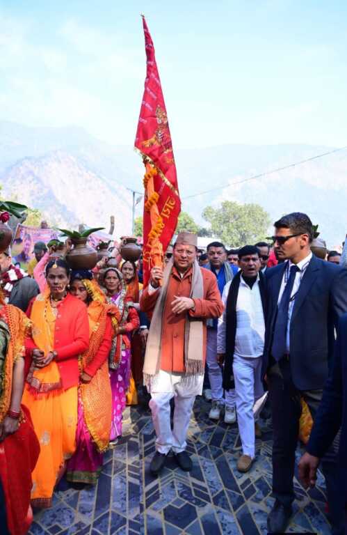 उत्तराखंड में मुख्यमंत्री धामी ने किया क्षेत्रीय जनता से संवाद रणकोची धाम से लिया जनकल्याण का संकल्प।