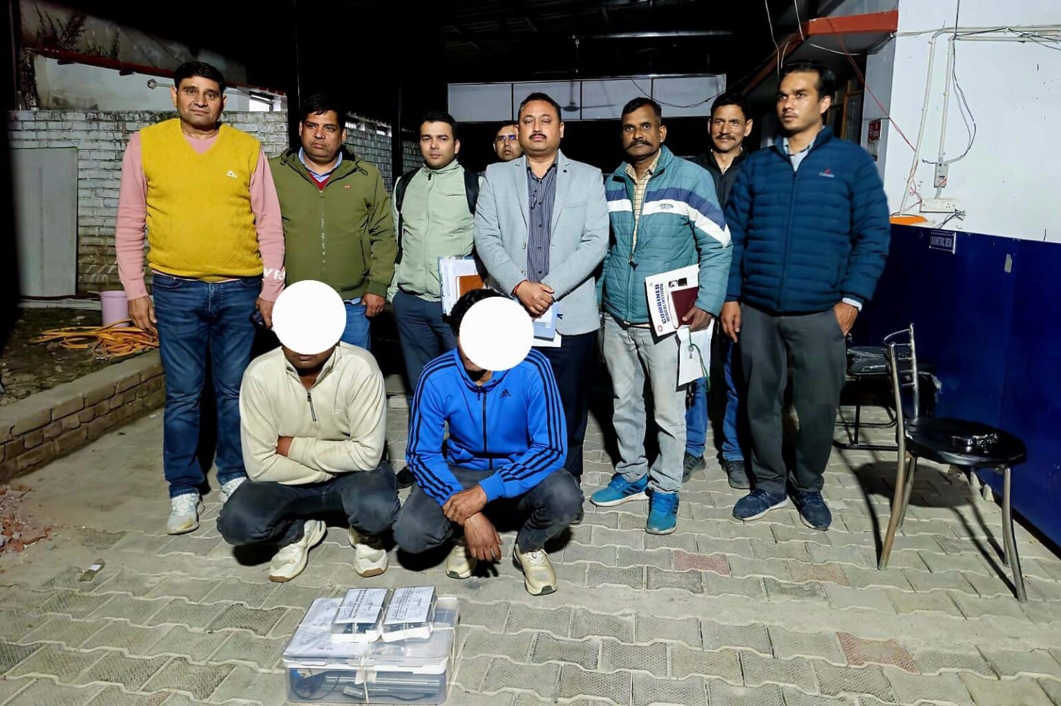 उत्तराखंड में 576 वर्ग इंच के गड्ढे से हाईटेक नकल, दून में नकल गिरोह का भंडाफोड़ और 02 गिरफ्तार।