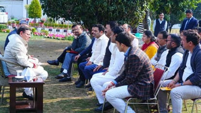 उत्तराखंड में सरकारी कार्यालयों की सुरक्षा के लिए बनेगी एसओपी, मारपीट प्रकरण के बाद सीएम धामी ने दिए निर्देश।