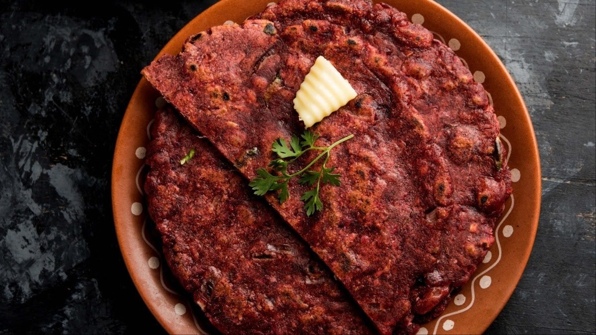 अगर सुबह के नाश्ते में चाहिए कुछ हेल्दी और टेस्टी! ट्राई करें रागी चीला, मिनटों में होगा तैयार।