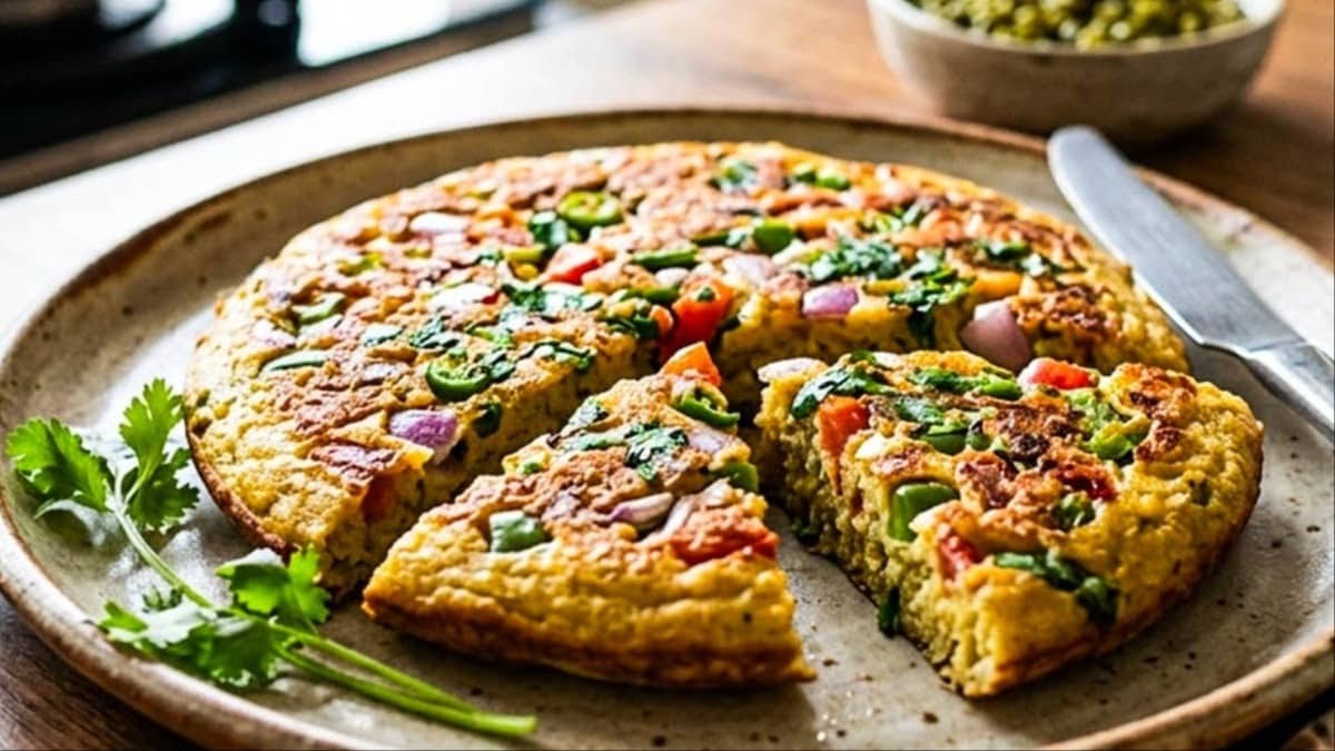 अंडे वाला ऑमलेट जाएंगे भूल, जब खाएंगे मूंग दाल से बना टेस्टी मूंगलेट, बनाना है बेहद आसान।