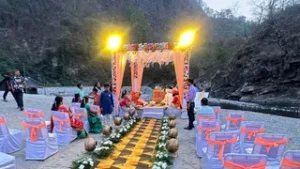 उत्तराखंड के ऋषिकेश में गंगा तट पर बनेगा नया प्री-वेडिंग डेस्टिनेशन, होगा समुद्री बीच जैसा एहसास।
