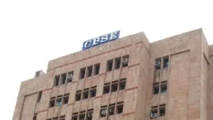 अब CBSE का नया लैंग्वेज पैटर्न: नए सत्र में छठवीं से तीन भाषा फॉर्मूला लागू, अंग्रेजी बनी ऑप्शन।