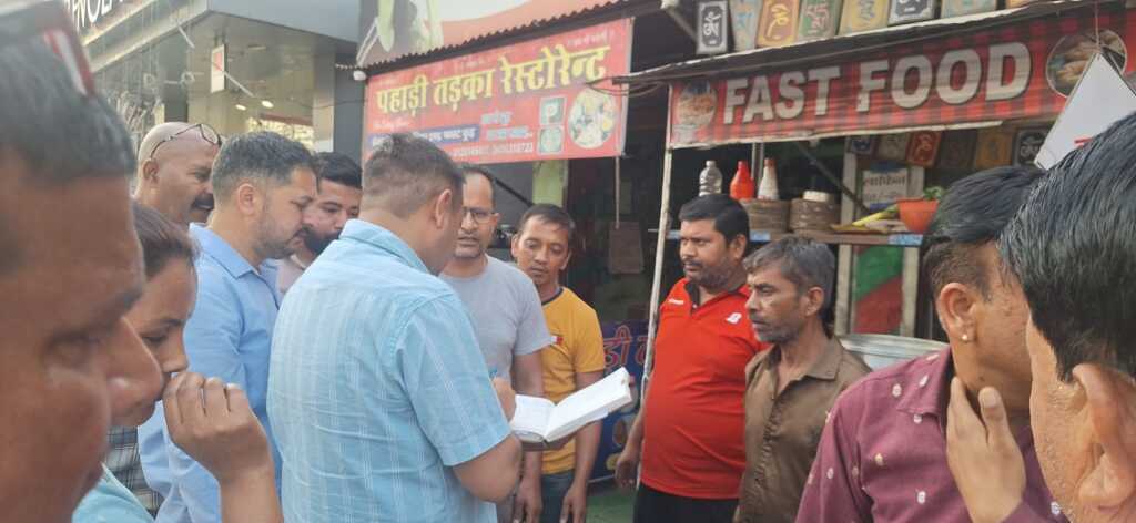 उत्तराखंड में यहाँ एलपीजी गैस अवैध संग्रहण, कालाबाजारी पर अब सीधे जेल; आवश्यक वस्तु अधिनियम 1955 व बीएनएस के प्राविधानों के अन्तर्गत होगी कार्यवाही, डीएम ने दिए निर्देश।