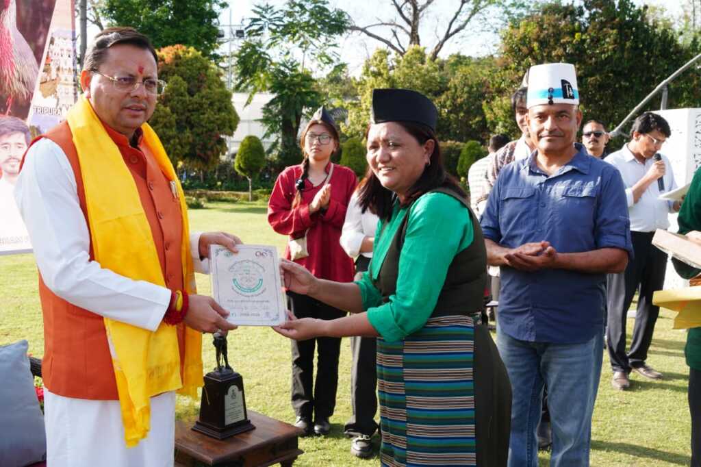 एक भारत श्रेष्ठ भारत के तहत नॉर्थ ईस्ट के युवाओं से सीएम धामी का संवाद।