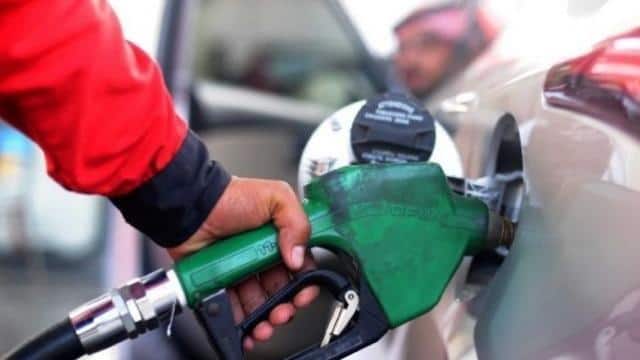 अब पेट्रोल ₹5 और डीजल ₹3 महंगा, क्या पूरे देश में बढ़ेंगे दाम, आईये जानते है।