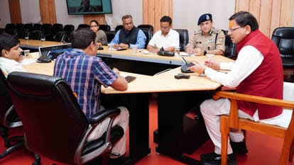 उत्तराखंड के 11 IAS और तीन IPS अफसर पश्चिमी बंगाल, तमिलनाडु, असम, केरल में चुनाव की ड्यूटी में जाएंगे।