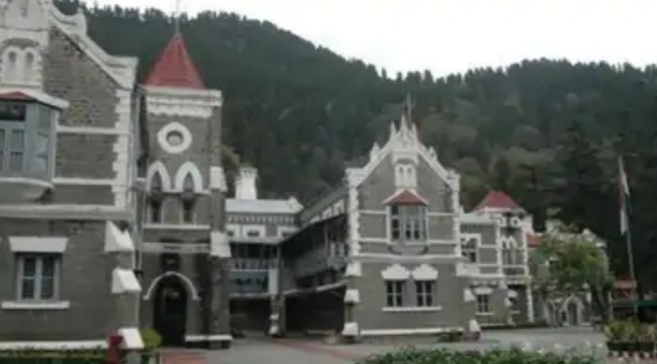 उत्तराखंड में हाई कोर्ट ने शराब दुकान विवाद में फिलहाल राहत नहीं, जानिए पूरा मामला।