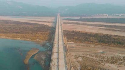 उत्तराखंड में गंगा के ऊपर प्रदेश का सबसे लंबा ब्रिज तैयार, शहर को जाम से मिलेगी मुक्ति, कुंभ में यात्रियों को लाभ।