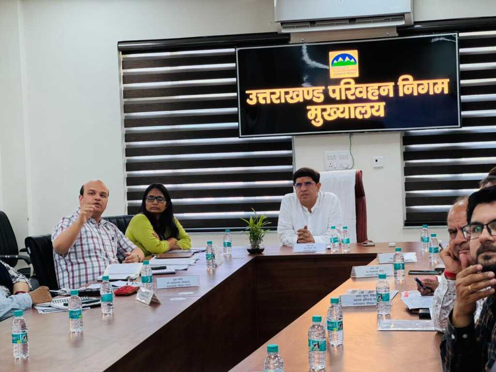 उत्तराखंड में परिवहन मंत्री प्रदीप बत्रा ने उत्तराखंड परिवहन निगम (UTC) के कुल्हान, सहस्त्रधारा स्थित मुख्यालय का औपचारिक दौरा किया।