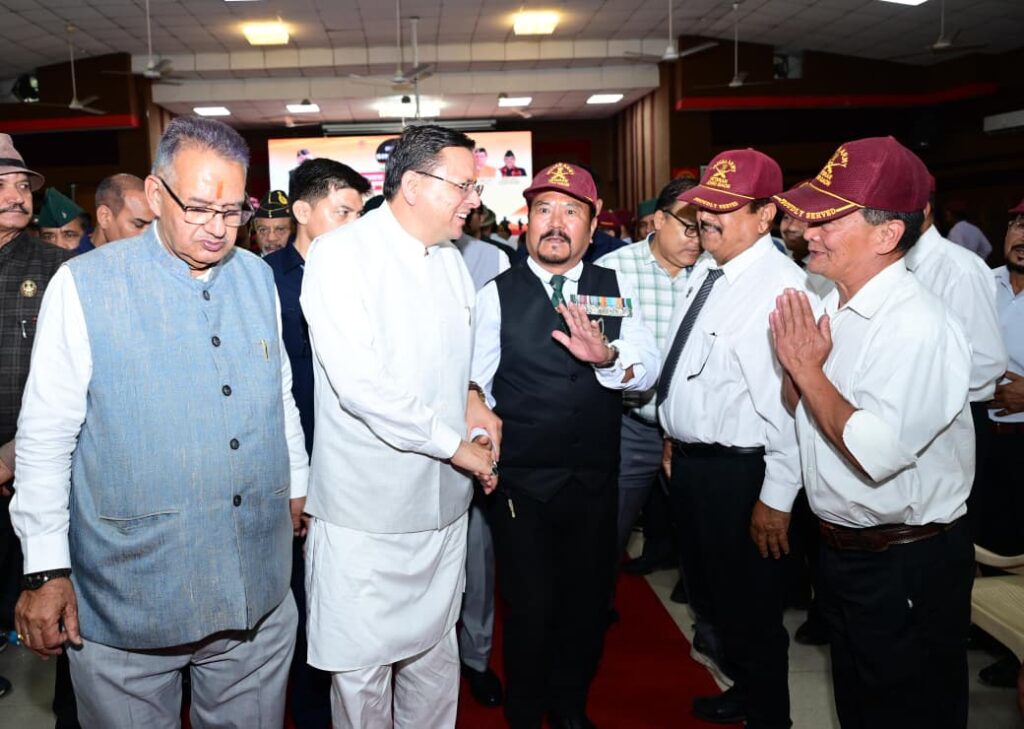 उत्तराखंड में मुख्यमंत्री धामी ने दून सैनिक इंस्टीट्यूट देहरादून में ऑपरेशन सिंदूर-शौर्य, सम्मान और वीरता का एक वर्ष पूर्ण होने के अवसर पर आयोजित कार्यक्रम में किया प्रतिभाग।