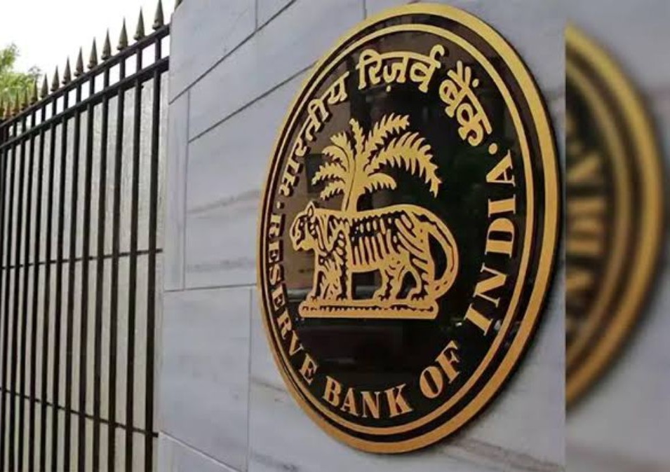 भारतीय रिजर्व बैंक (RBI) में निकली हाई सैलरी वाली भर्ती, ₹1.5 लाख महीना देगा रिजर्व बैंक।