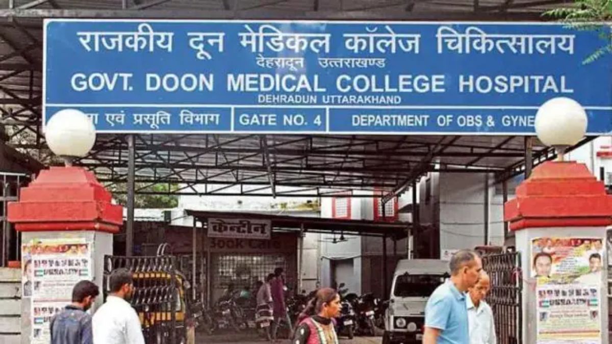 उत्तराखंड की राजधानी में दूसरे के आयुष्मान कार्ड पर कराया इलाज। FIR दर्ज,अब होगी वसूली।