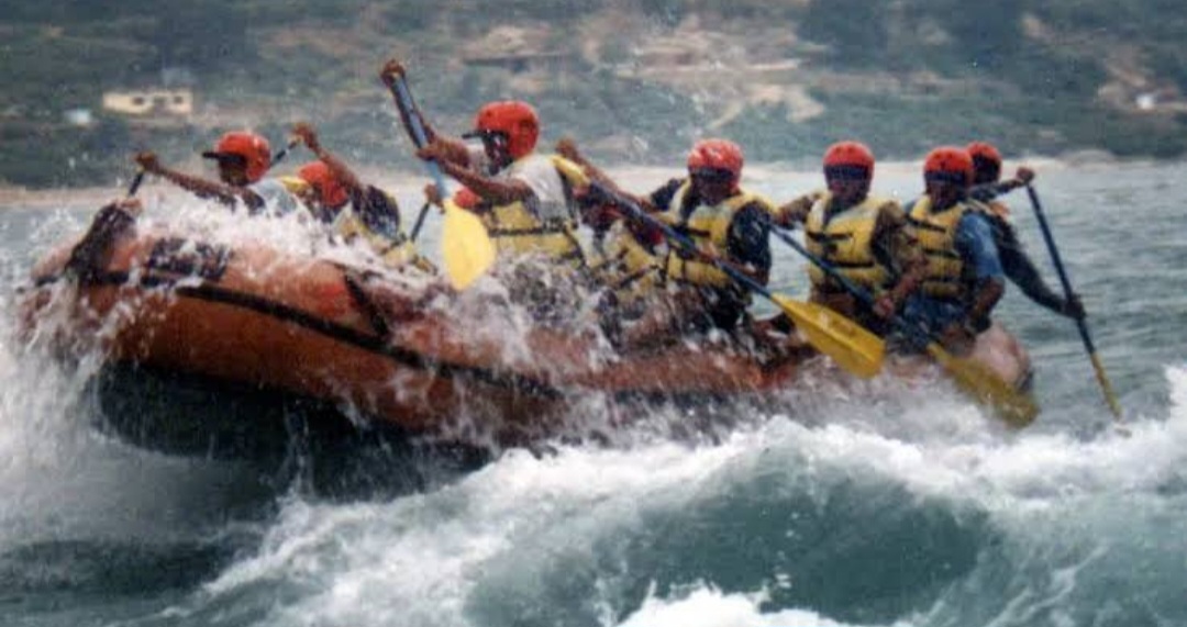 उत्तराखंड के ऋषिकेश में 10 दिन बाद थम जाएगी राफ्टिंग, सैलानियों की संख्या घटकर हुई आधी।