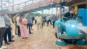 उत्तराखंड के हरिद्वार कांवड़ मेले में चकाचक रहेंगे हरिद्वार के गंगा घाट, आधुनिक मशीनों से होगी सफाई।