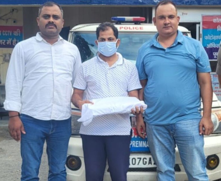 उत्तराखंड में UTU पेपर लीक कांड में शिवालिक कॉलेज का आरोपी प्रोफेसर गिरफ्तार।  WhatsApp पर भेजे थे परीक्षा के सवाल।