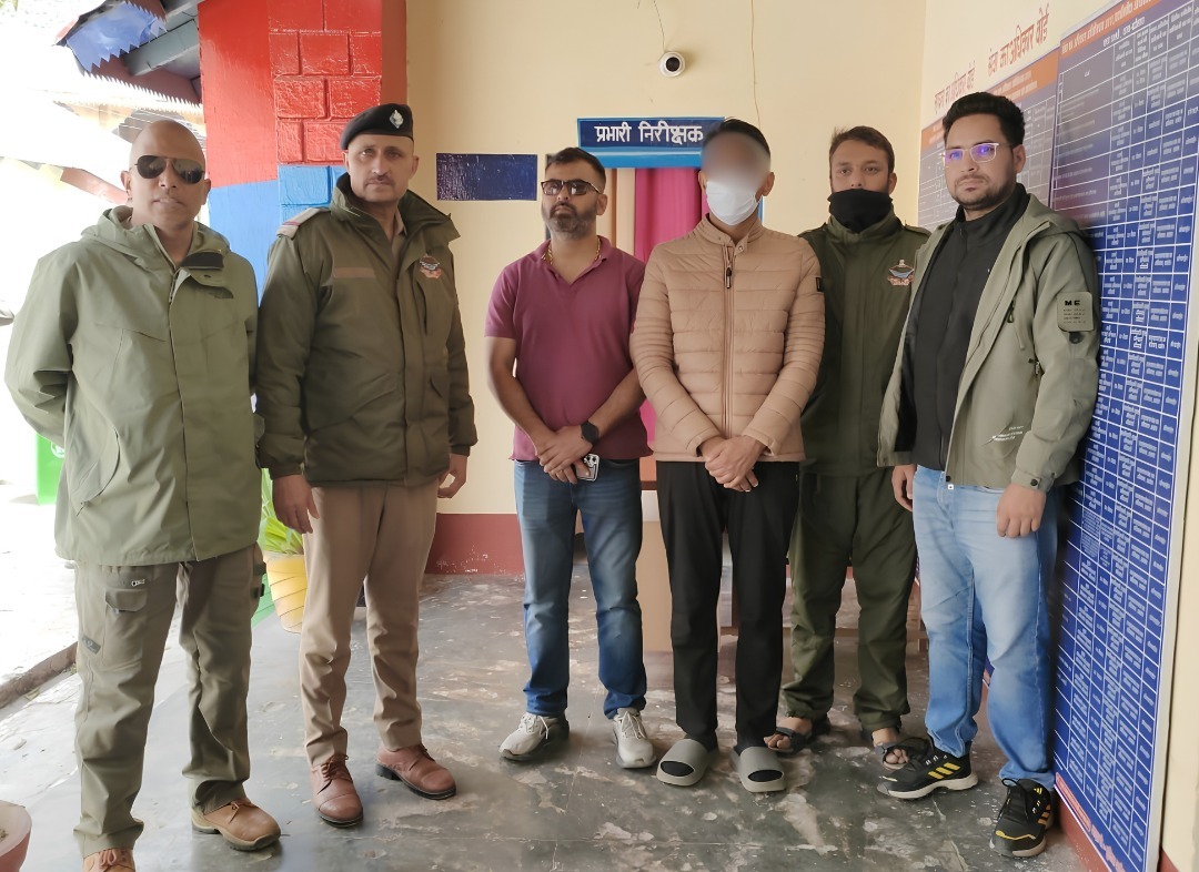 उत्तराखंड के बद्रीनाथ धाम में SIT जांच के बाद “प्रमोद नौटियाल” गिरफ्तार, देखें वीडियो।