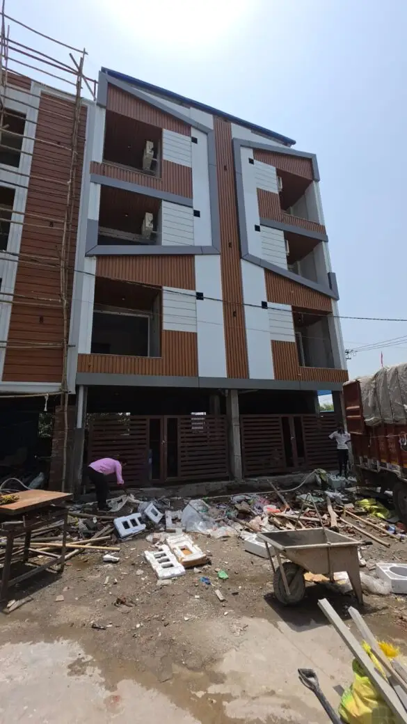 उत्तराखंड में MDDA का अवैध निर्माणों पर एक्शन, 100 बीघा अवैध प्लॉटिंग ध्वस्त, कई बहुमंजिला निर्माण सील।