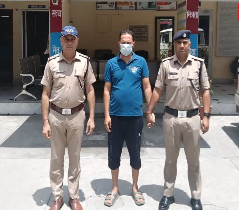 उत्तराखंड में फर्जी डिग्री रैकेट का भंडाफोड़, बिजनौर से आरोपी गिरफ्तार, देहरादून से की थी पढ़ाई।