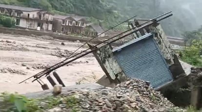 उत्तराखंड में मालदेवता और सहस्रधारा बारिश के हॉटस्पॉट: उफनती नदियों से हर मानसून में खतरा; विकराल हो जाते हैं हालात।