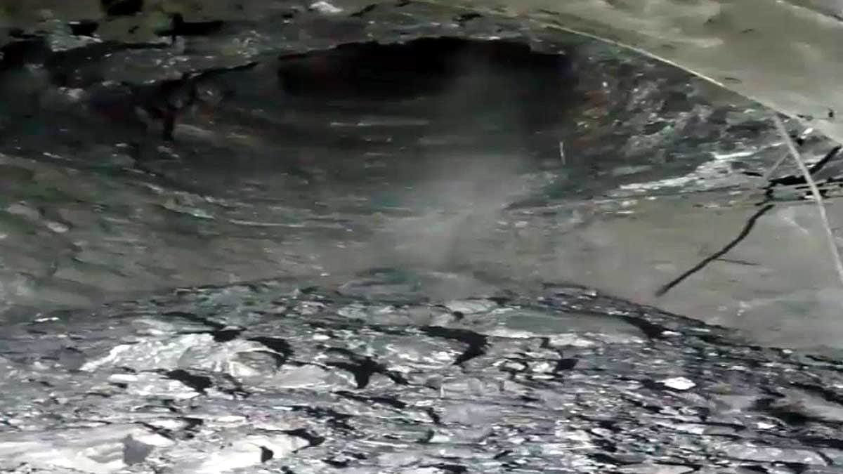 उत्तराखंड में पीपलकोटी हादसे के बाद अब तपोवन विष्णुगाड टनल में वॉटर लीक से खतरा।