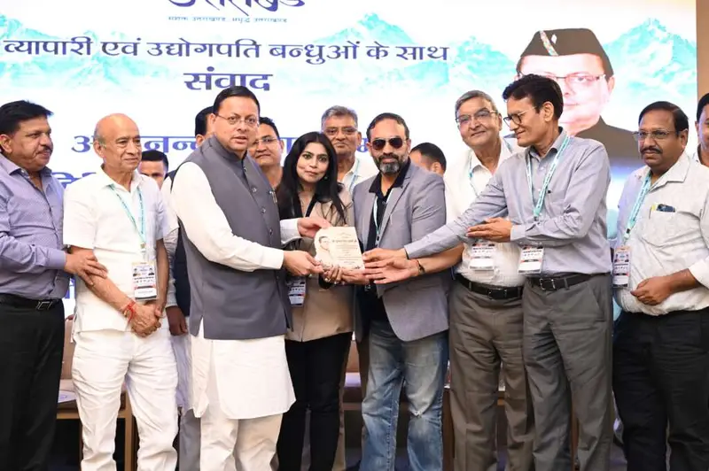 उत्तराखंड में व्यापारियों और उद्योग प्रतिनिधियों से मुख्यमंत्री धामी का संवाद, हरसंभव सहयोग का दिया भरोसा।