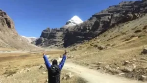 उत्तराखंड में कैलास मानसरोवर यात्रा का दसवां और अंतिम दल लौटा भारत, अब चीन सीमा का संपर्क बहाल।