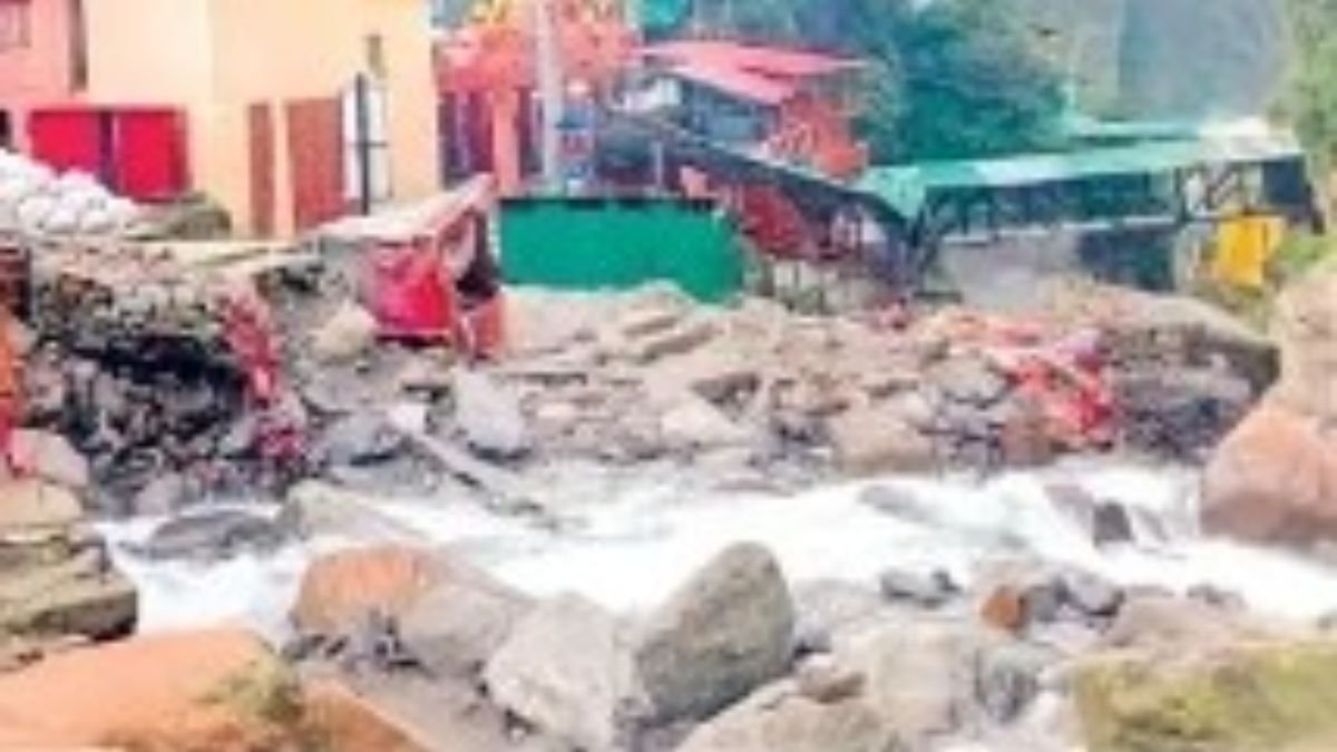 उत्तराखंड में 21.5 करोड़ की बाढ़ सुरक्षा योजना अटकी, खतरे की जद में यमुनोत्री धाम, मानसून में बढ़ी चिंता बड़कोट।